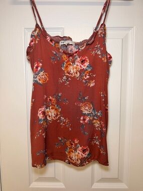 Jolt Floral Camisole M Burnt Orange Flowy Ruffle V-Neck Date Night Top Feminine